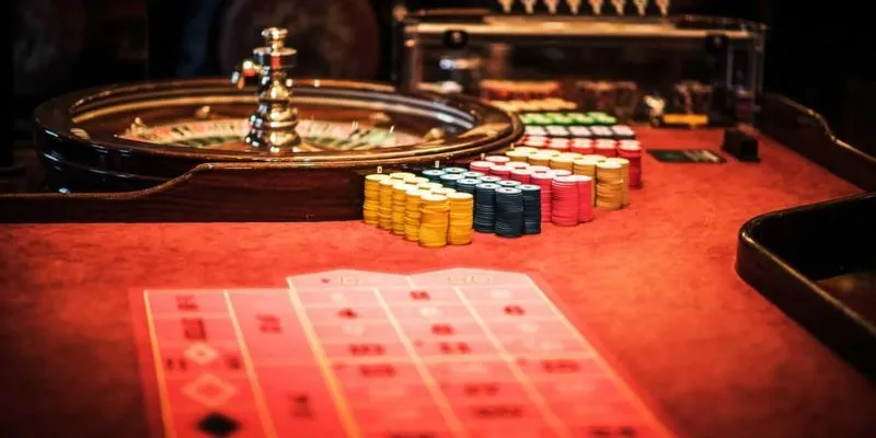 Roulette Bài Kết Hợp Hi88 - Trò Chơi Cá Cược Với Chiến Lược Mới Lạ 2 Áp dụng chiến thuật phù hợp giúp nâng cao tỷ lệ thắng trong trò chơi.